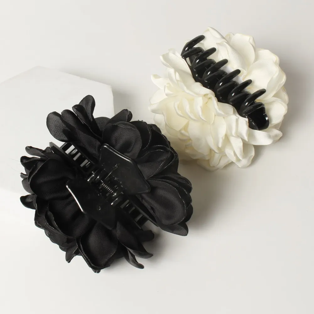 Fabric Rose Flower Hair Claw Clips for Women Girls Cute Hair Clip Barrette Plastic Hair Clamps Hair Accessories