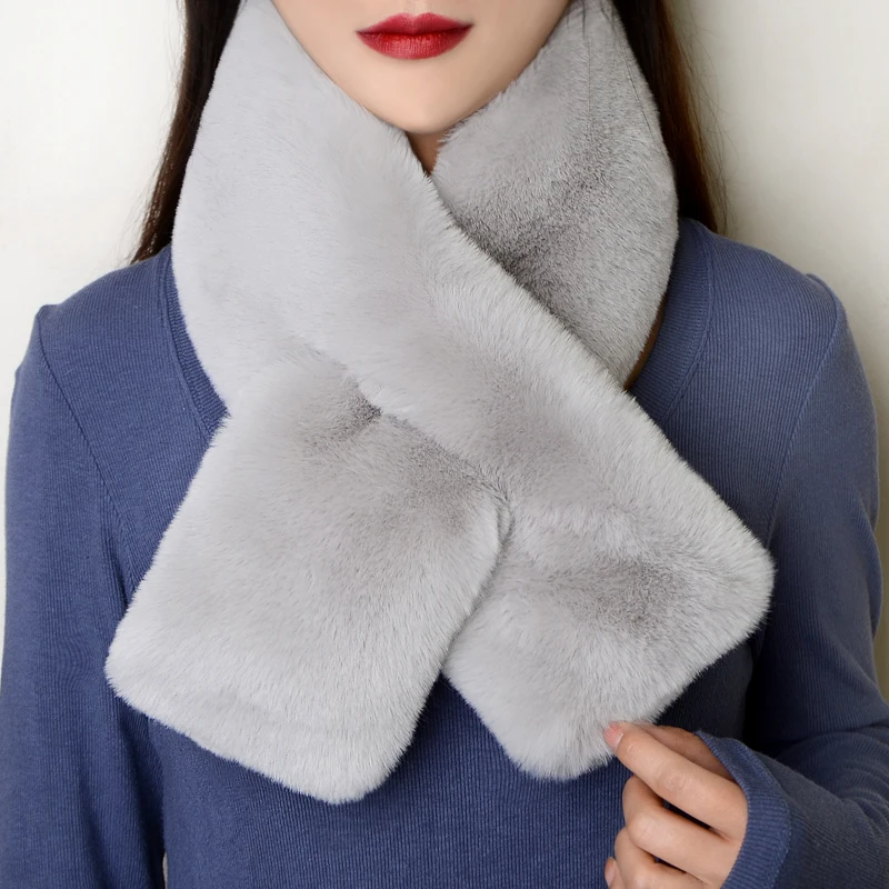 

Luxurious Faux Fur Collar Scarf Soft Plush Neck Warmer Elegant Design for Women Cozy Winter Accessory Hand Wash or Dry