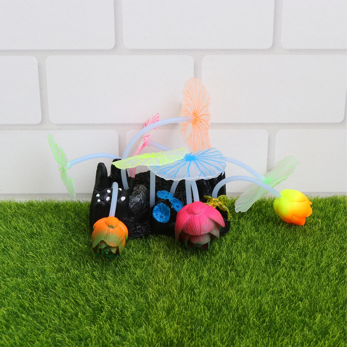 

Luminous Simulation Water Grass Eco Tank Decoration Artificial Plants for Aquarium Suitable Fresh Salt Water