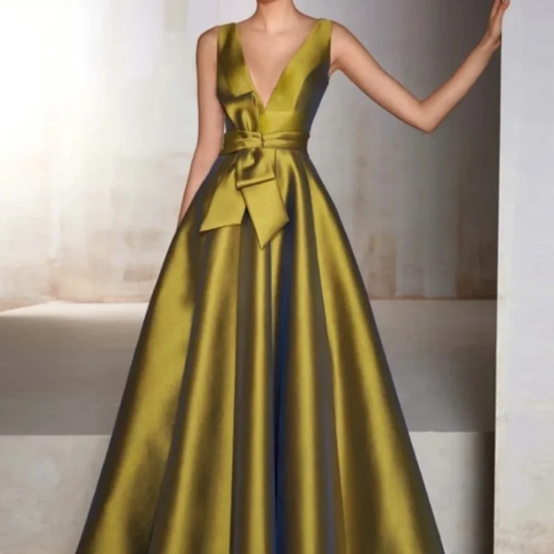 Elegant Satin V-Neck A-Line Sleeveless Floor-Length Delicate Pleated Bow Embellish Evening Dress Prom Dress Cocktail Dress