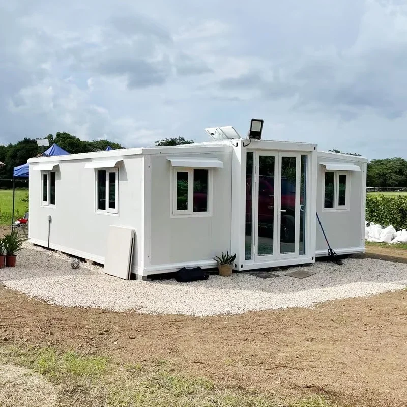 40 FT 20 FT Double Wings Prefab Luxury Mobile Prefabricated Home Expandable Container House With 3 Large Bedroom