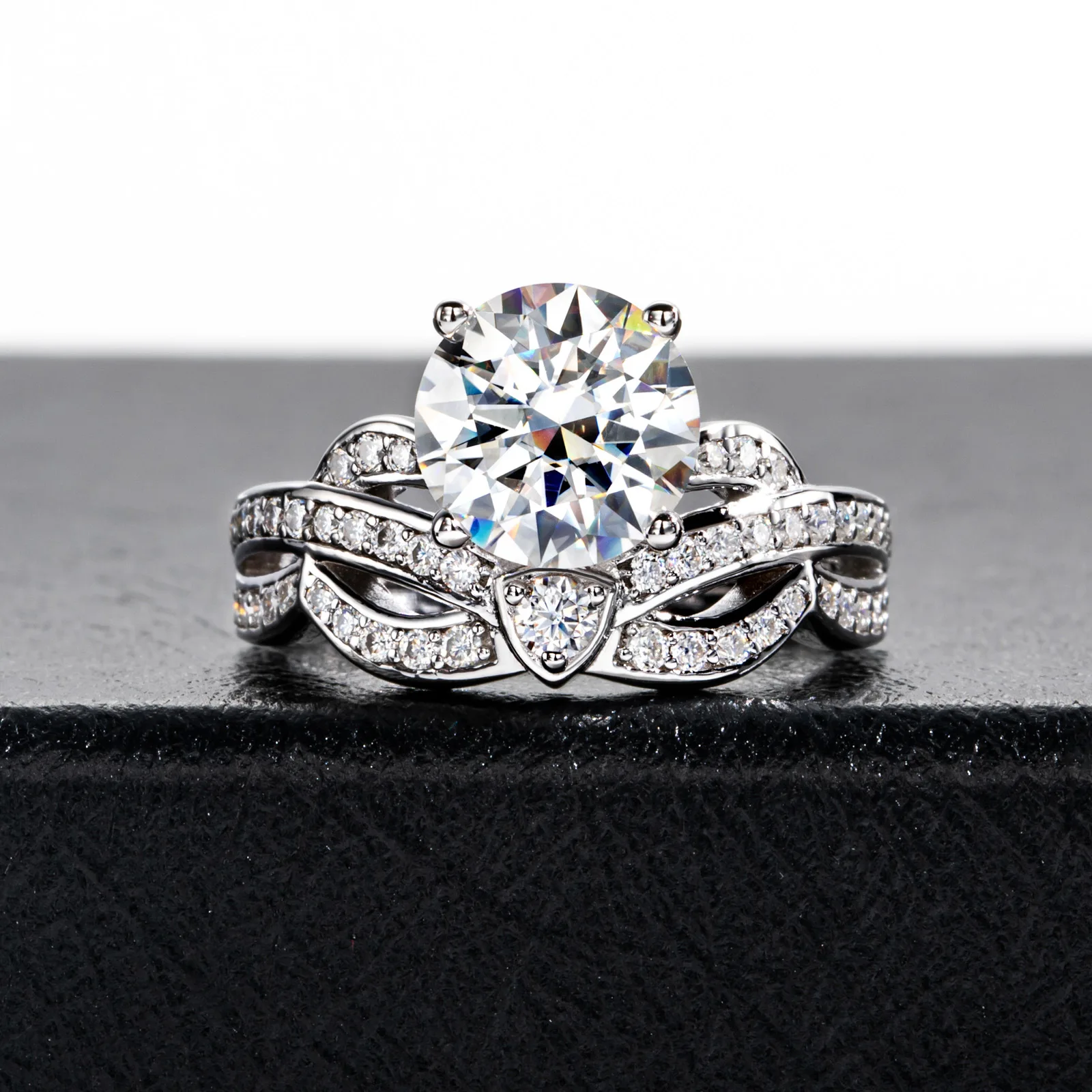 Carnica Real Moissanite Ring for Women S925 Sterling Silver Sparkling Wedding Band GRA D Color Flower Head Crown Diamond Gift