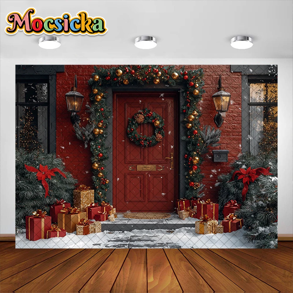 พื้นหลังประตูไม้สำหรับถ่ายภาพเทศกาลคริสต์มาสฤดูหนาวอุปกรณ์ตกแต่งพวงมาลัยของขวัญวันคริสต์มาสฉากหลังถ่ายภาพบุคคลสาว