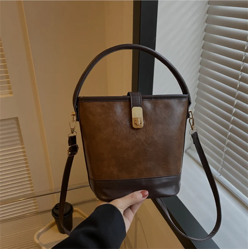 

New Ladies' Handbagtrendy High-end Fashion Bucket Bag Shoulder Bag Messenger Bag Niche Large Capacity Bag Storage Wallet ﻿