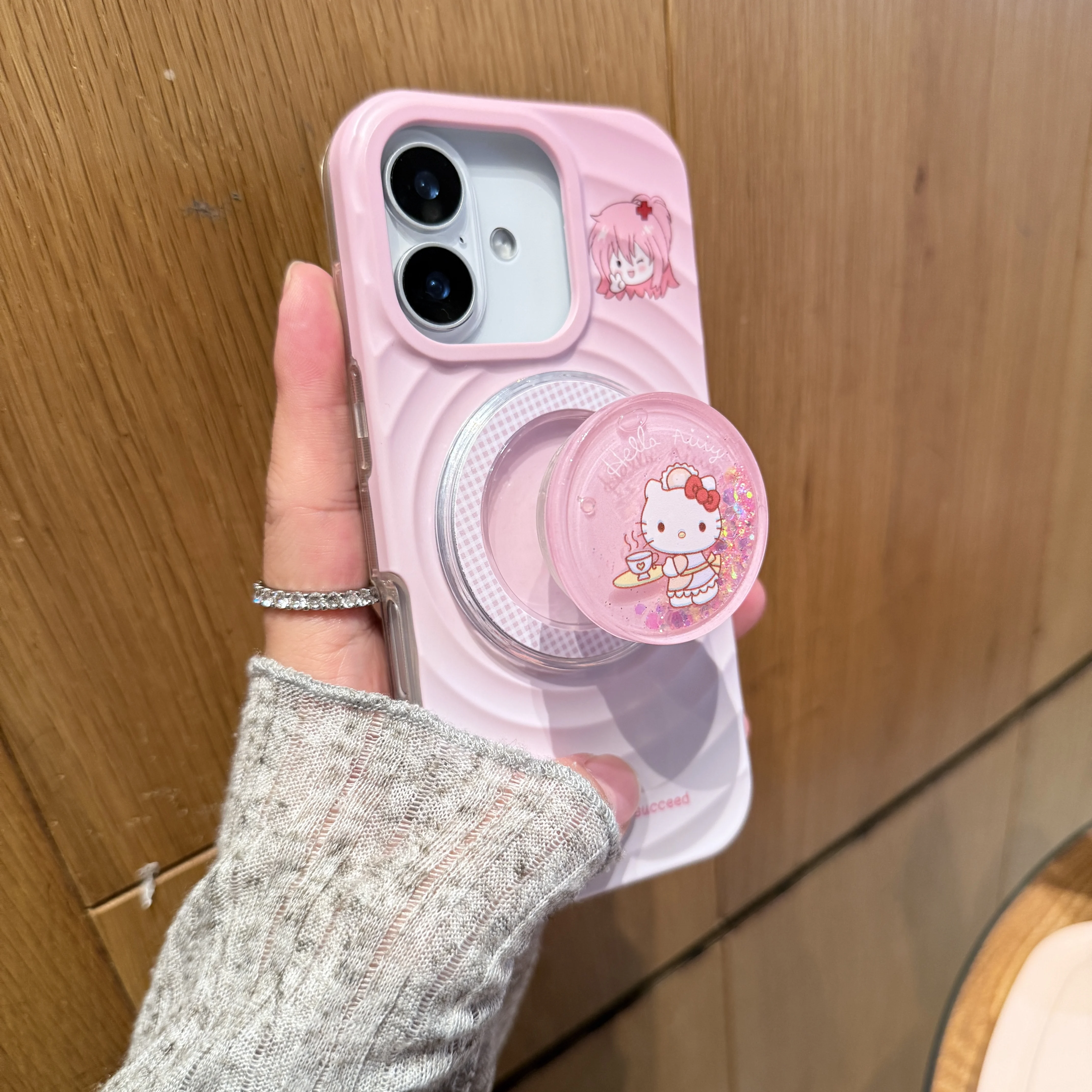 ที่วางโทรศัพท์แบบแม่เหล็กลอยได้ ลายซานริโอ้ เฮลโล คิตตี้ ดิสนีย์ มิกกี้ สติทช์ สโนปี้