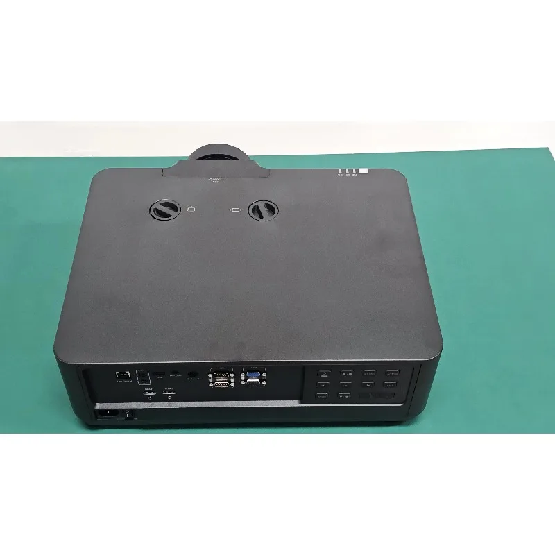 جهاز عرض ليزر Lumens DLP بدقة WUXGA ودعم 4K نشط ثلاثي الأبعاد 0.8 DMD رقاقة عدسة تركيز يدوية