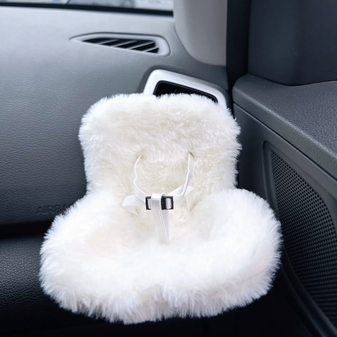 For Doll 15-17cm Seat Air Outlet Aromatherapy Decoration Ornaments Holiday Gifts for Women Car Interior Accessories image 2