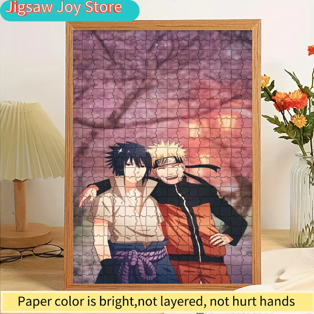 

Бумажный пазл с изображением Наруто Узумаки и Саске Учихи в сцене с цветущей вишней, высококачественная печать, гладкие детали без заусенцев