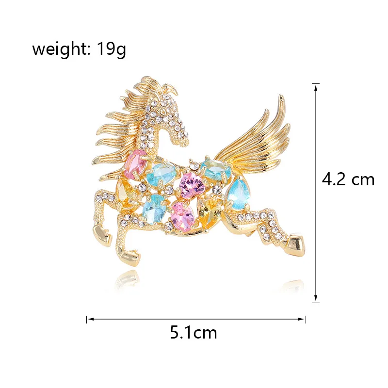Colorful crystal horse brooch, light luxury, exquisite and versatile, chest flower, high-end sense, fashionable accessory