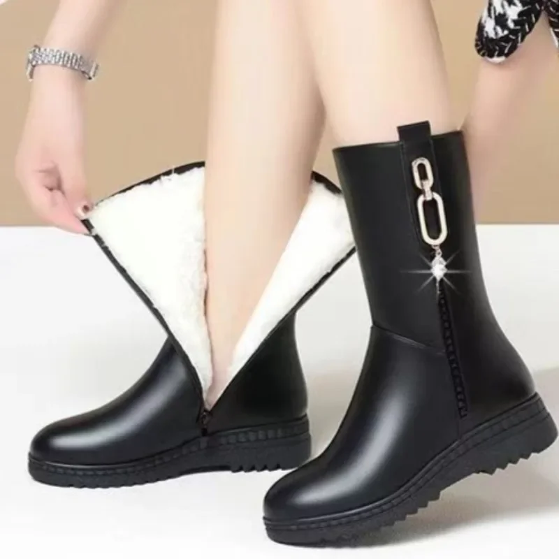 

Winter Women's Boots 2026 Fashion Leather Middle Boots Plush Warm Snow Shoes for Women Botas Mujer Outdoor Platform Cotton Shoes