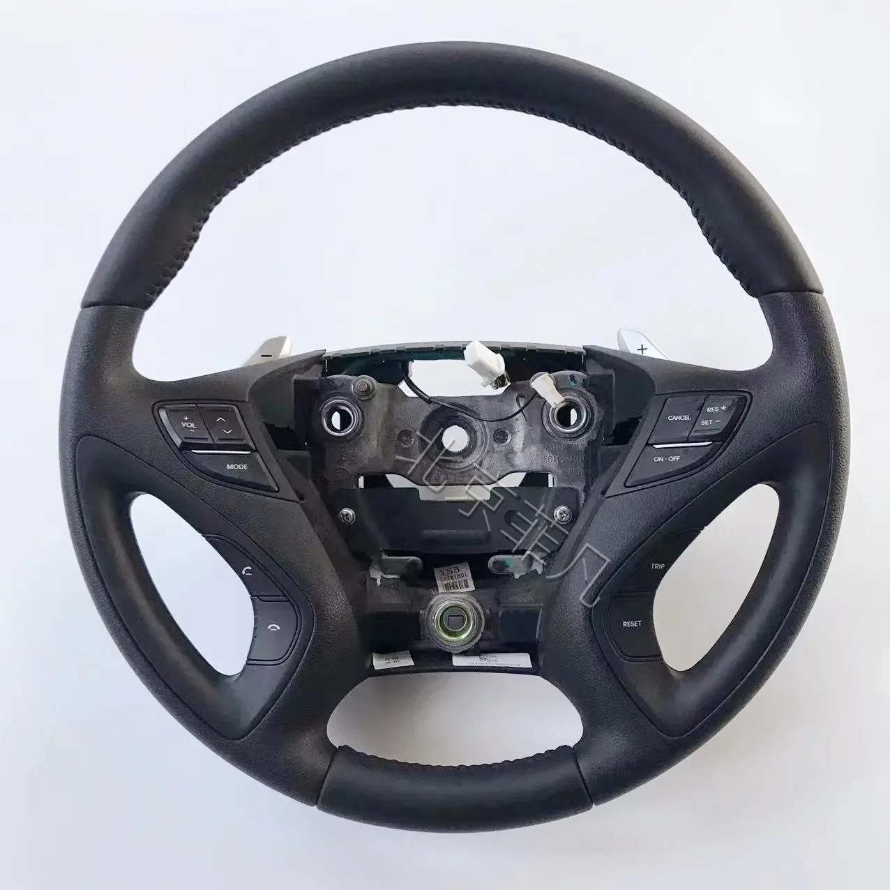 1Pc for Hyundai Sonata 8 8 generation  leather steering wheel assembly with fixed speed cruise new