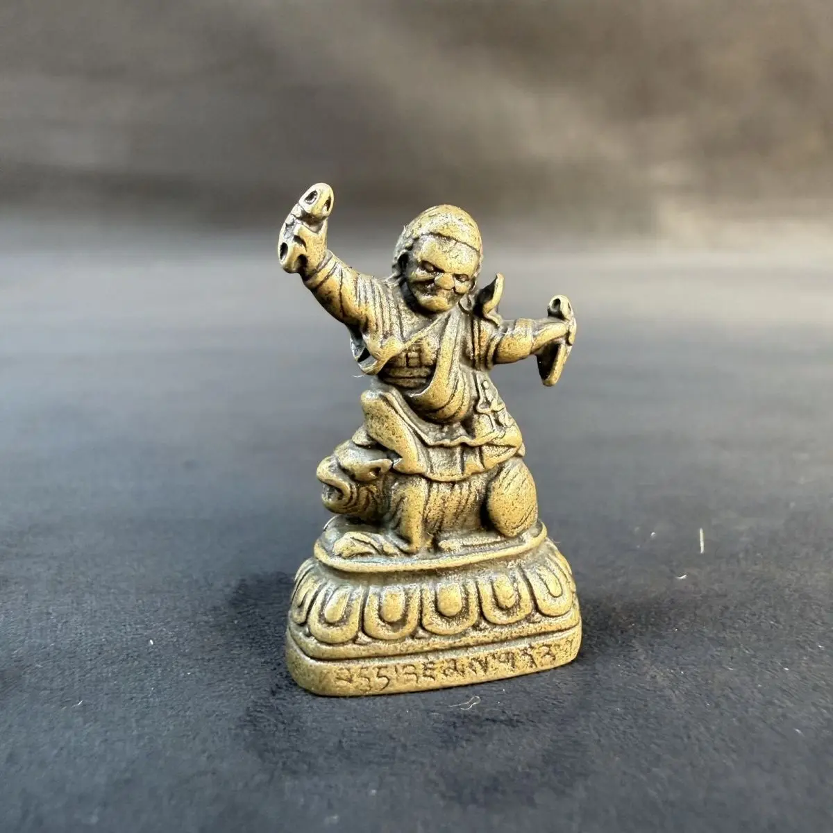 Tibetan Wrathful Padmasambhava (Riding Tiger) Statues Figurines Lucky Ornaments Home Decoration gifts