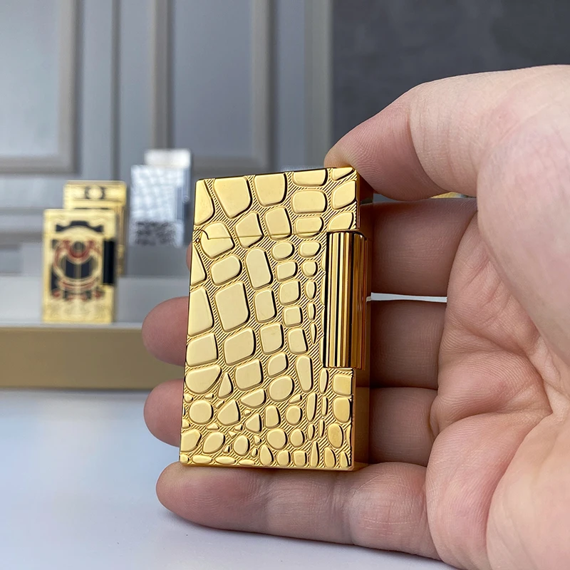 

New vintage Lighter Bright Sound brass shell windproof gas lighter for cigarette men's gift