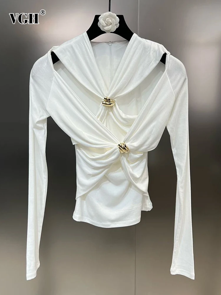

VGH Hollow Out Patchwork Metal Buckle T Shirts For Women V Neck Long Sleeve Off Shoulder Stretch Tunic Tops Female 2024 Clothing