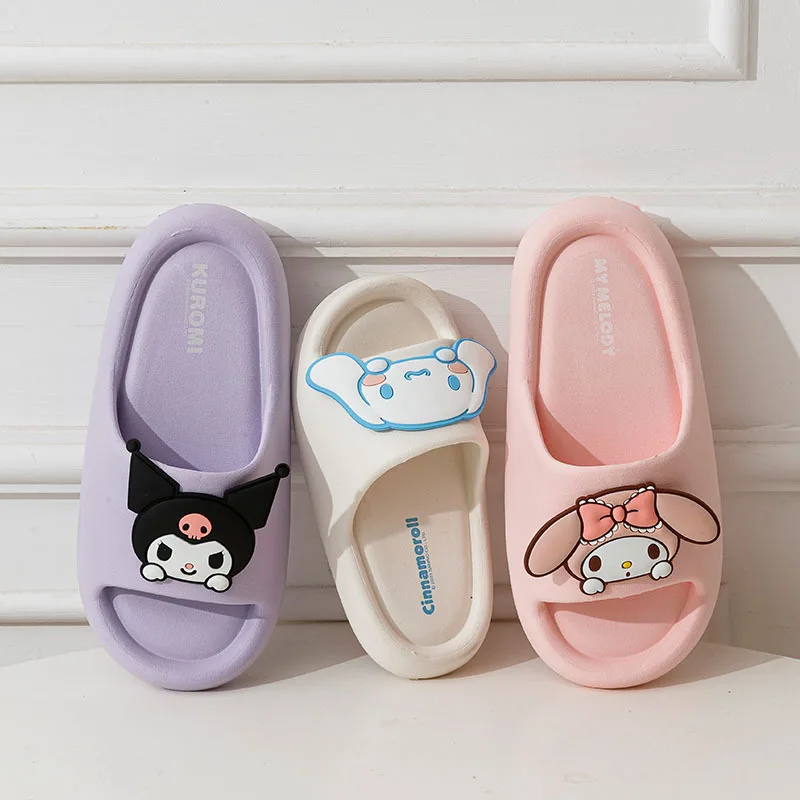 Zapatillas familiares bonitas y suaves, zapatos suaves como las nubes en la puerta, My Kuromi Pochacco Melody, EVA para niños