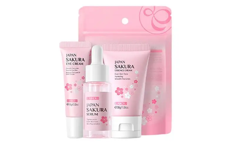 Set per la cura della pelle del viso detergente Sakura Essence Cream idratante sbiancante e Toner Anti-età crema per gli occhi siero per il viso cura della pelle degli occhi