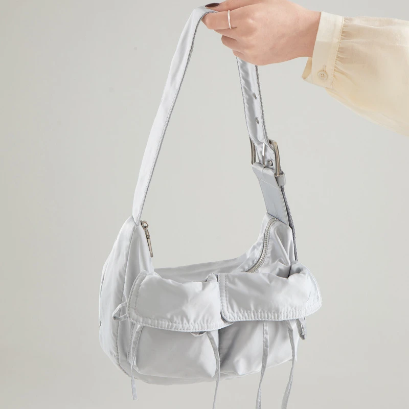 

Fashion Women Shoulder Bag New Niche Bow Design Shoulder Bag Nylon Multi Pocket Locomotive Armpit Bag Casual Versatile Handbag