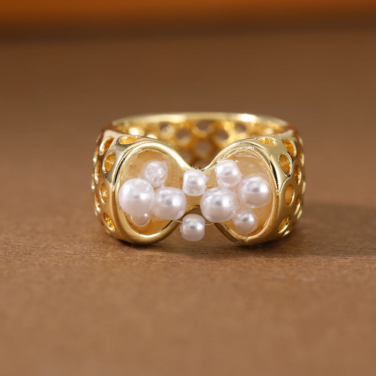Women's Unique Hollowed-Out Imitation Pearl Copper Ring