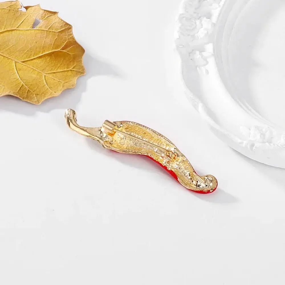 Gold Color Pins Women Brooches Red Pepper Suit Dress Accessories Lapel Pins Multifunctional Clothing Bags Accessories Women