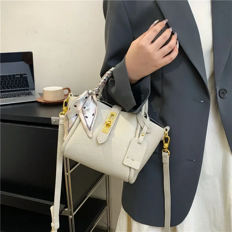 Summer New Trendy Ladies Fancy Crossbody Bag, Portable Bucket Bag, Women Handbags