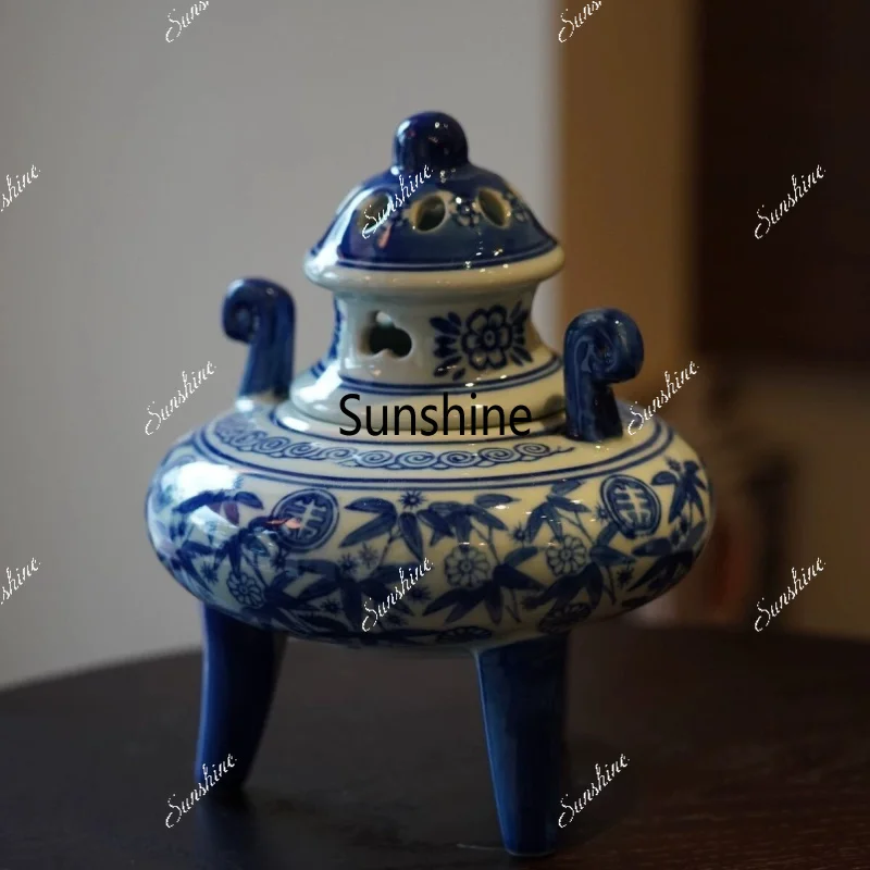 Blue and white porcelain Chinese retro aromatherapy stove neoclassical study living room decorative art ornament