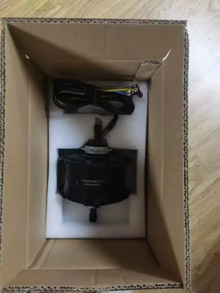 

Мотоциклетный двигатель 2000 Вт 48 В 30 Ач, подходит для GT73, на заказ.