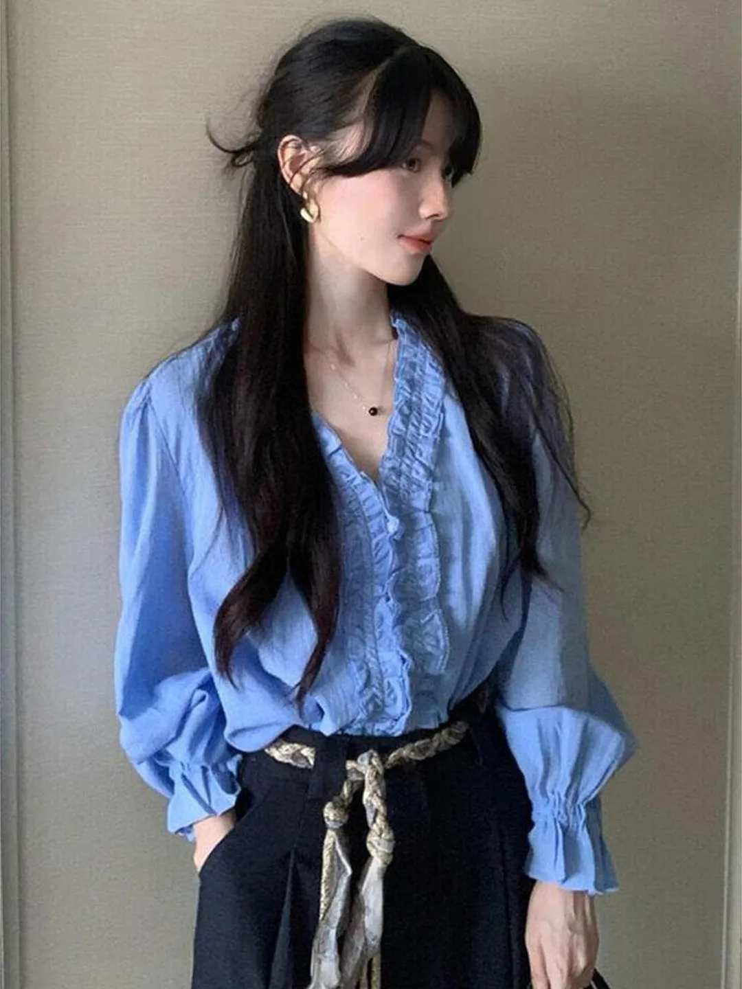 

New Harajuku Women's Light Blue Ruffled V-neck Blouse Chic Puff Sleeve Casual Loose Elegant Commuted Shirt Warm Bottoming Shirts