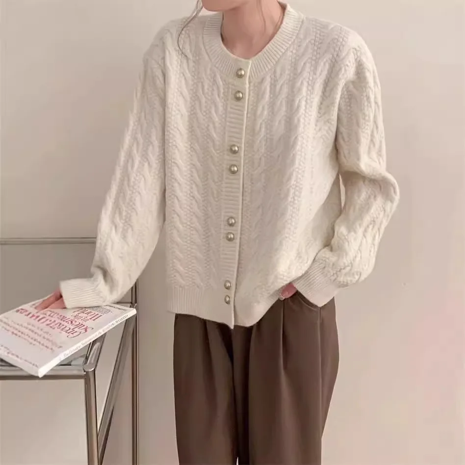 

2025 autumn new vintage Fried Dough Twists gold button gentle wind knitting cardigan round neck solid color design sweater top