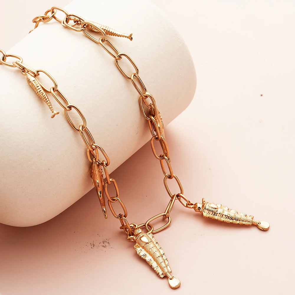 

Animal Golden Fish Pendant Boho Cute Sweater Necklace Women New Trendy Fashion Metal Accessories Party Jewelry