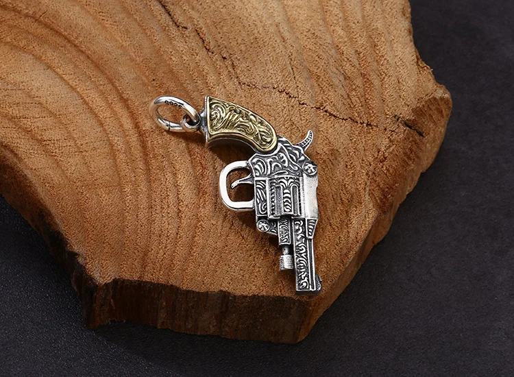 Pendentif revolver exquis et dominateur en argent regardé 925, argent thaïlandais, vintage rétro, vente en gros