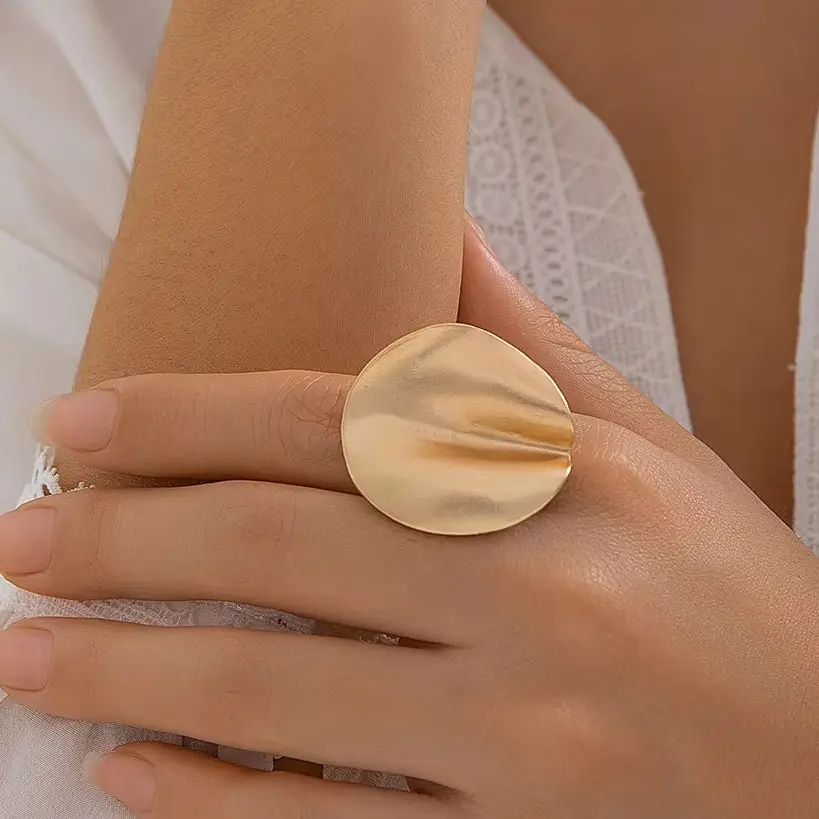 PuRui Einzigartiger großer Manschettenring für Frauen, offen, mattgoldfarben, verstellbarer Fingerring, Punk-Stil, Schmuck für Party, Hochzeit, 2025,