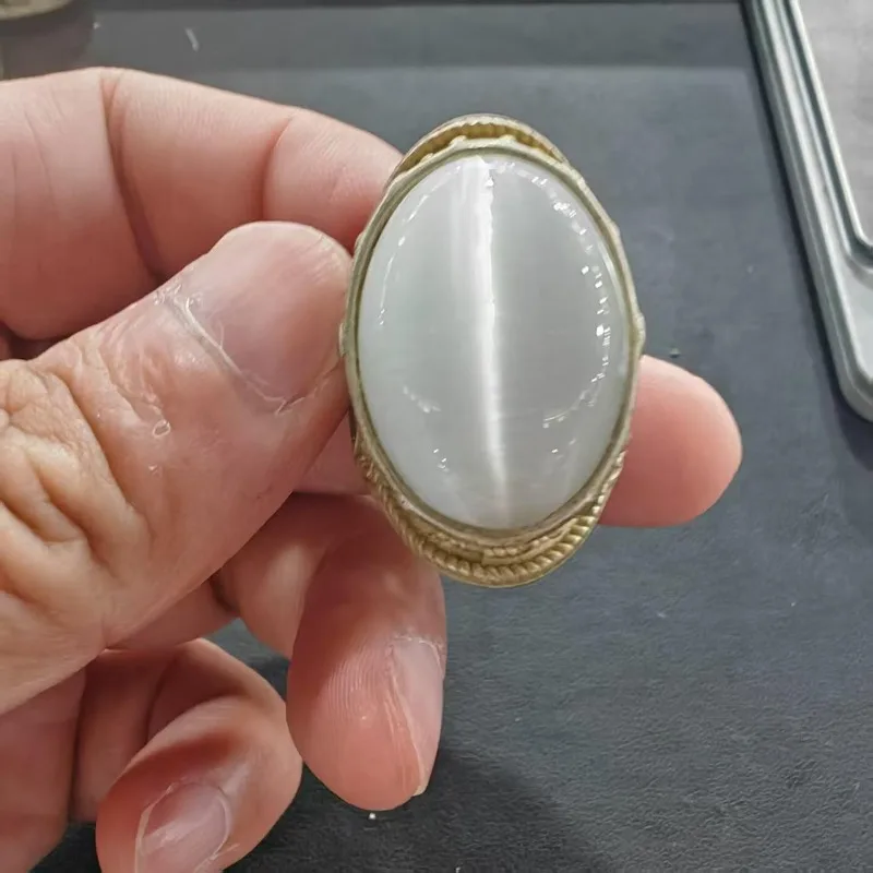 Retro Oriental Antique Twisted Metal Ring Unisex Big Oval White Cat Eye Cabochon Stone Tribal Men Statement Finger Ornament