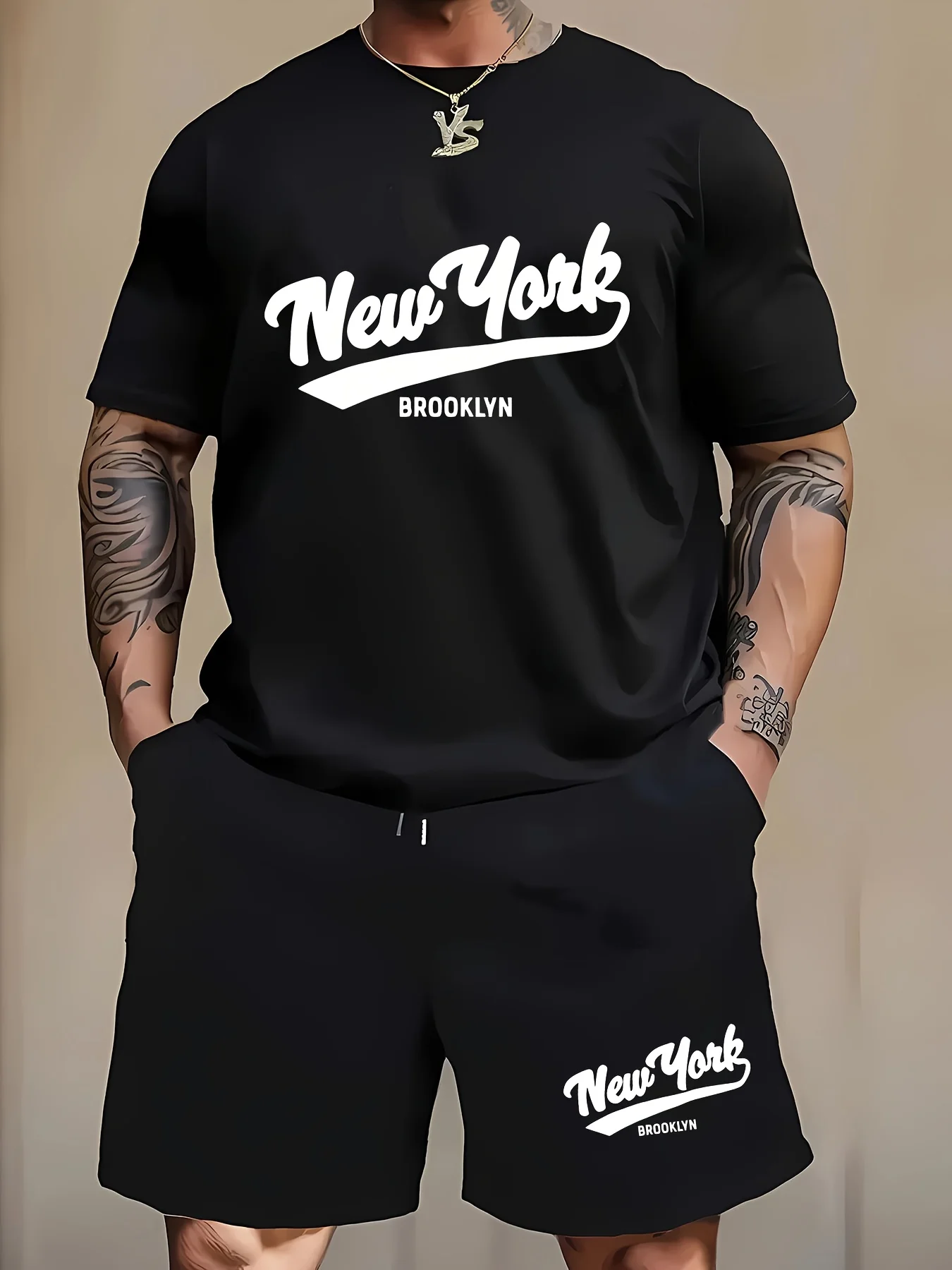 

Men's Casual T-Shirt and Shorts Two-Piece Set Relaxed Fit Men's Short-Sleeve Breathable Athletic Set Two-Piece Set