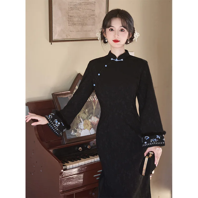 

Suzhou New Chinese style Young Girl's Daily Long sleeved Cheongsam 2025 Winter New Slimming Cheongsam Qipao