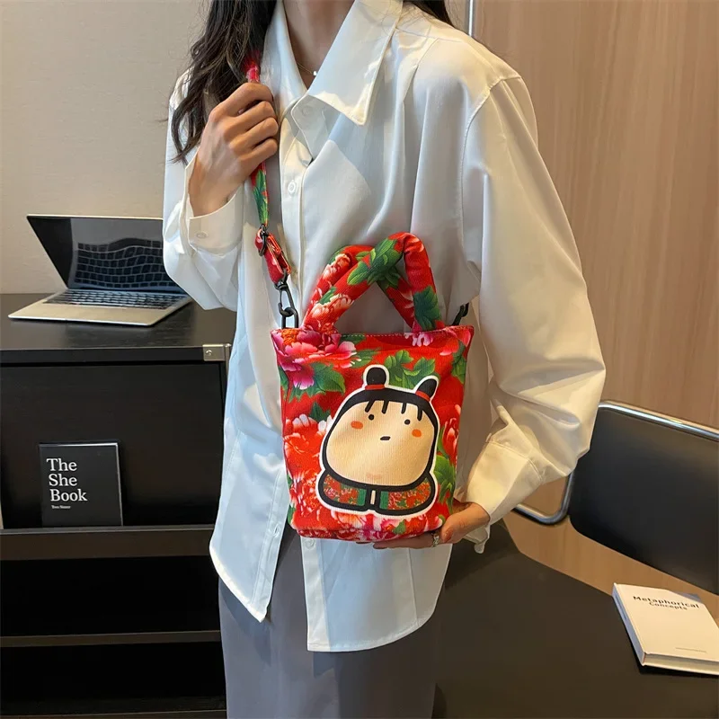 Women Hand Bags Cartoon Graffiti Bucket Bag 2023 New Fashionable Niche Design Sense Women Casual Sweet Cute Crossbody Bag