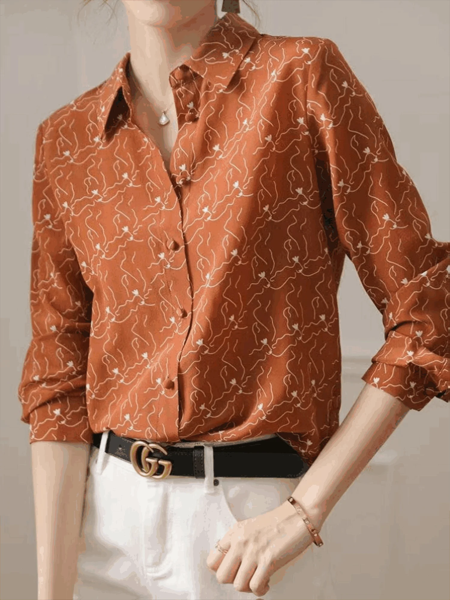 

New high-end printed silk shirt for Spring and Autumn 2025, long-sleeved fashionable shirt for women, loose and stylish top for