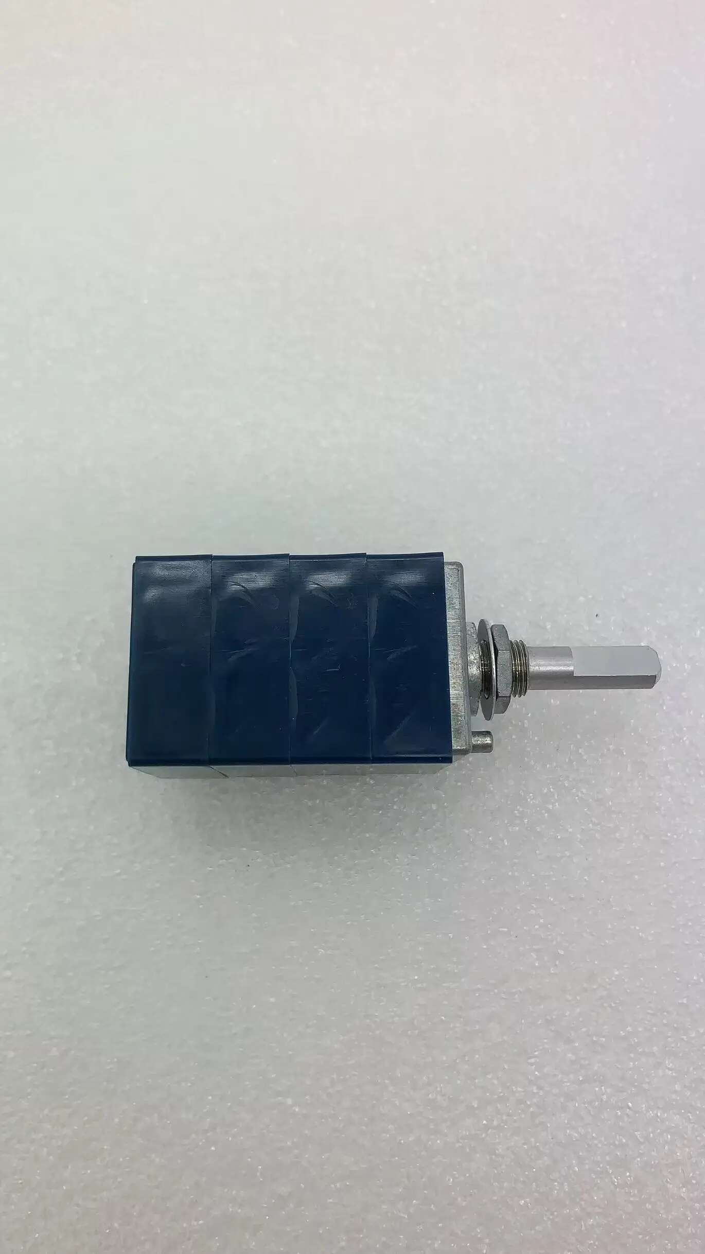 

1PCS High precision and reliability ALPS 27 quadruple potentiometer Made in Japan