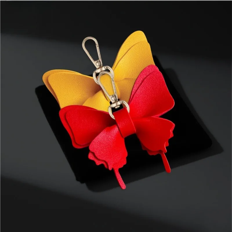 2pcs Butterfly Keychain Bag Charm Cute Car Keyring Pendant PU Leather Butterfly Key Holder Purse Accessories for Women Girls