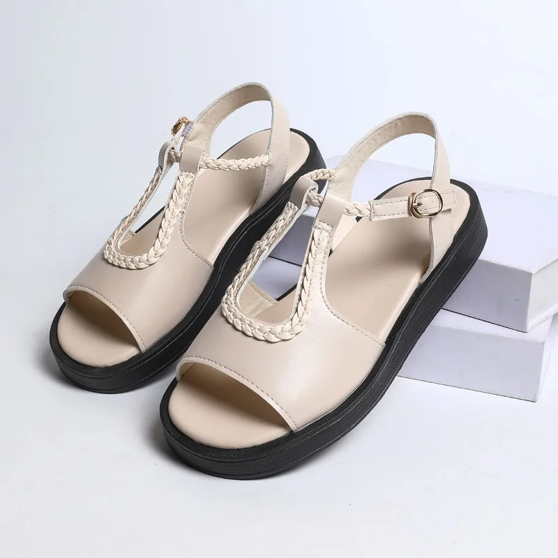 

Women's Woven Flat Sandals — Comfortable PU Oxford Sole, Summer Casual Footwear for Moms, Solid Color, Plus Sizes Available