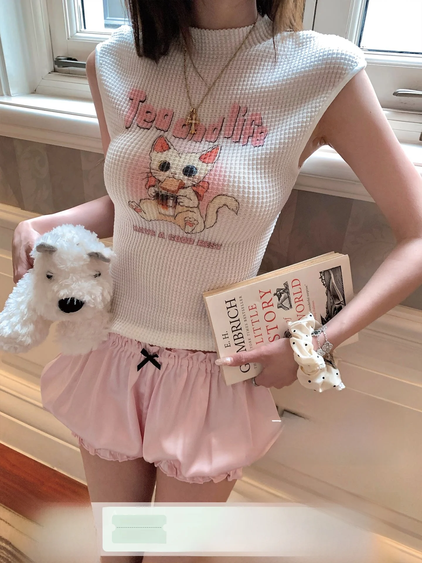 

Okaaay Summer Slim Fit Design Sense Sleeveless Top Women's Silk Wafer Grid Vest Cartoon Print Short Length Knitted S...