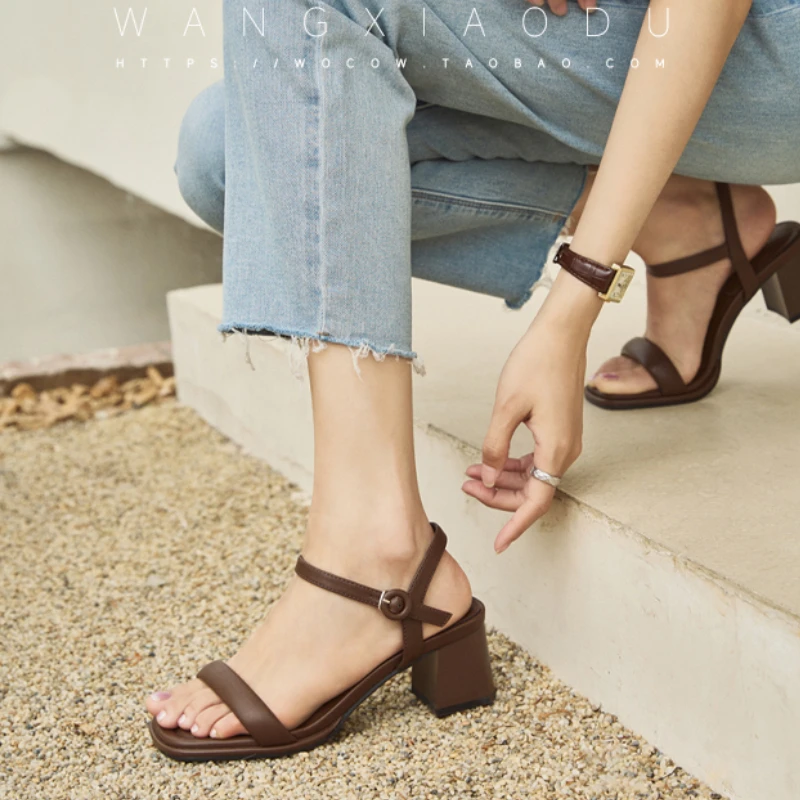 2023 Summer Narrow Band Women Sandal Fashion Square Low Heel Ladies Elegant Dress Sandal Shoes Outdoor Casual Slides