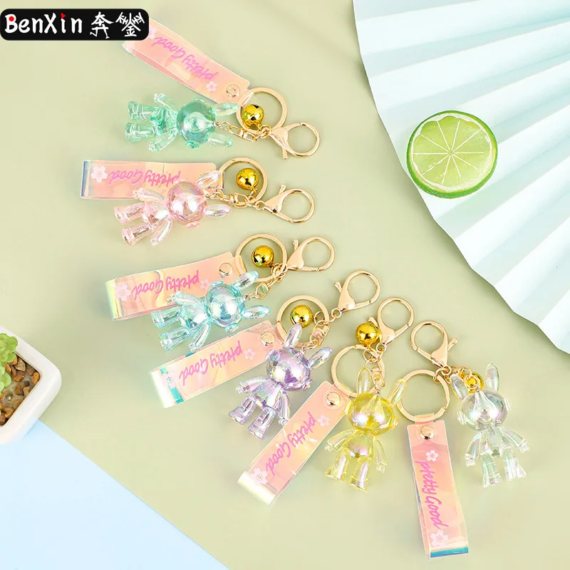 

Miniso High-end exquisite key chain pendants, cartoon 3D small statues, small gifts for couples, key chain small presents