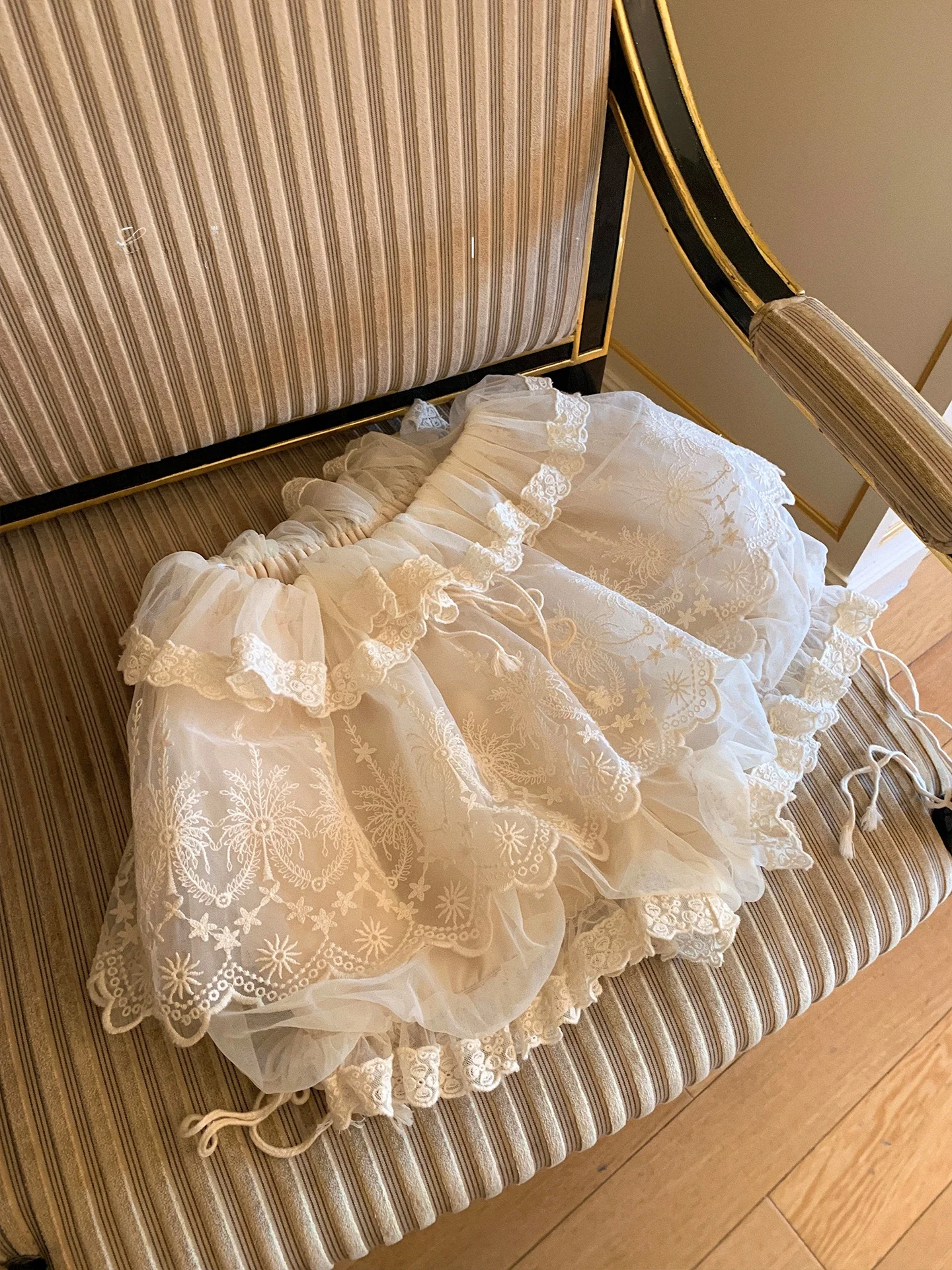 Double Color Retro Embroidered 3D Lace Bloom Skirt Pants High Waist Cake Puffy Skirt Lazy Didi Bella Ore High Waist Lace Skirt