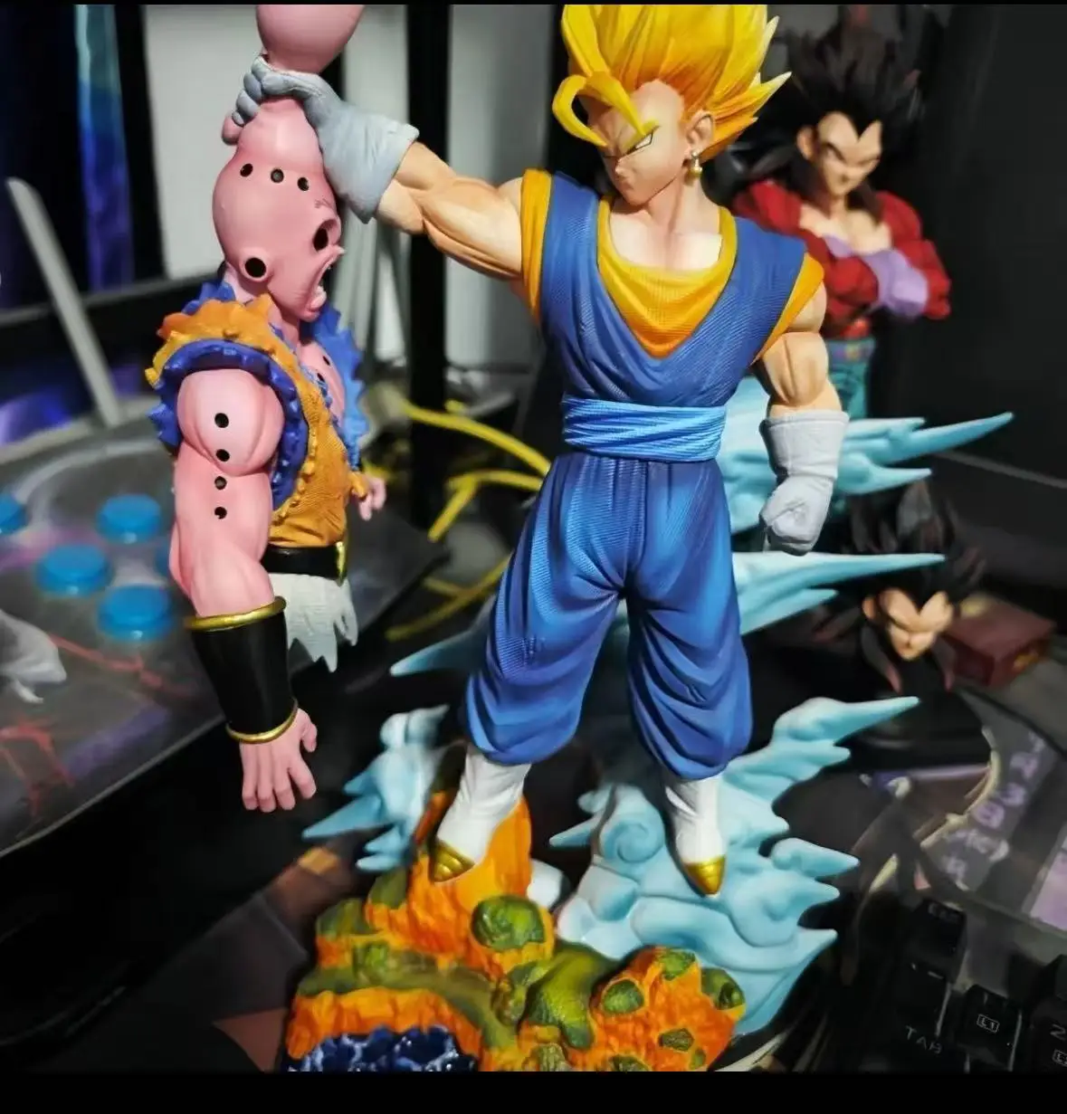 

Dragon Ball Anime Figure CS Vegito VS Buu Action Figure GK Scene Statue Animation Decoration Model Toys Children Christmas Gift