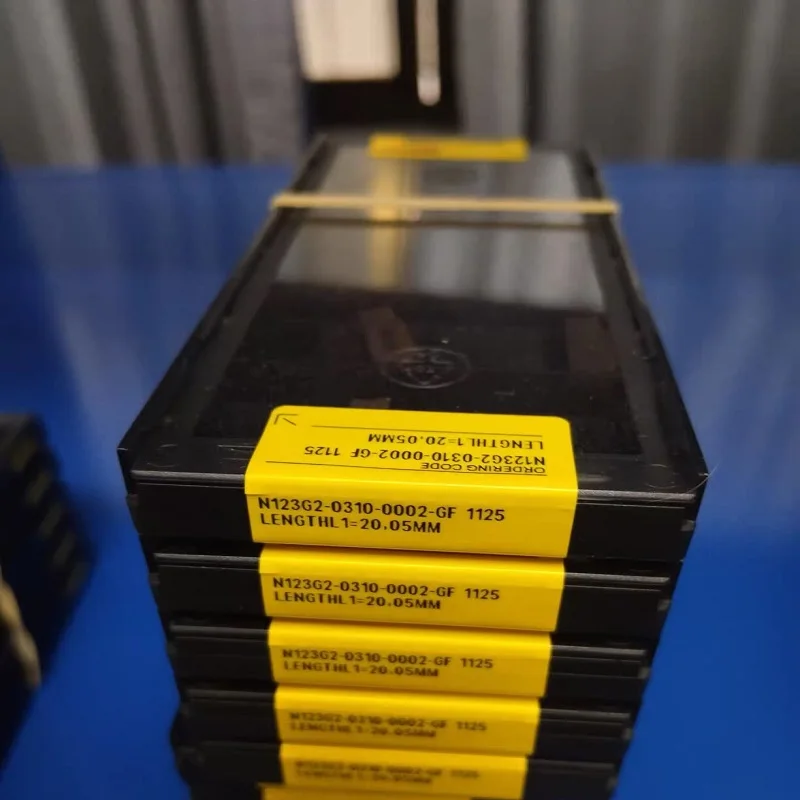 

Hard alloy cutting blades N123G2-0310-0002-GF 1125