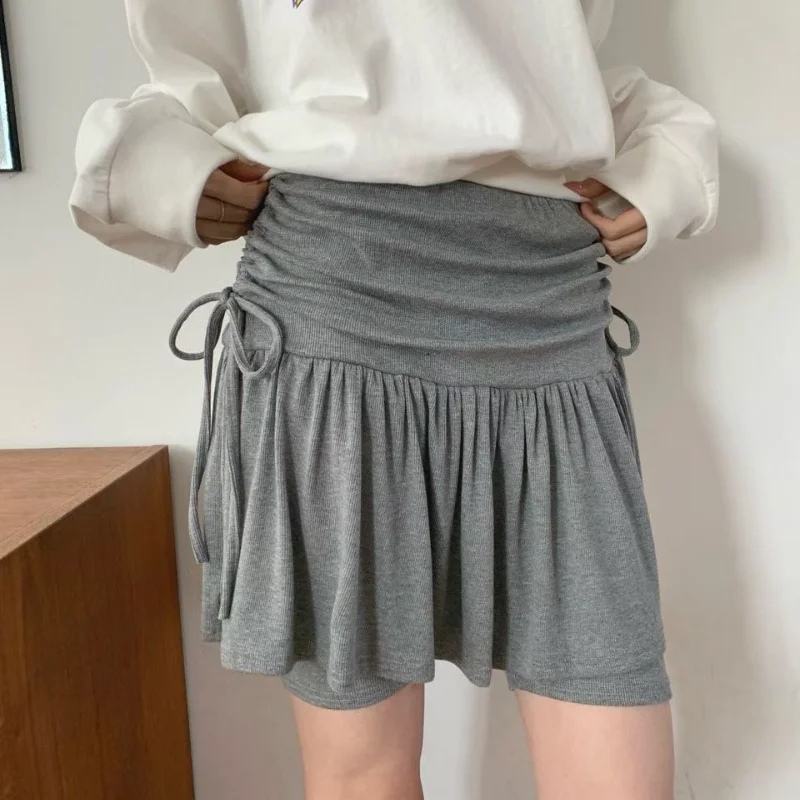 Spring 2026 Fashionable Pleated Short Pants Elegant Lady Bottoming Half Skirt Elastic Waist Casual Style Polyester Fiber