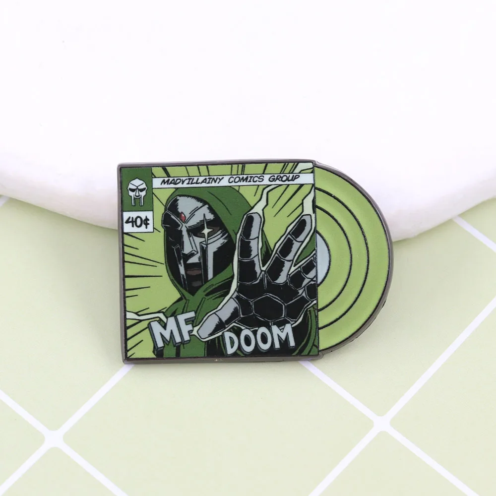 Vintage Vinyl Record Shaped Enamel Pin Art Album Cover Brooch Artistic Pattern Metal Badge Backpack Decoration Accessories Gift