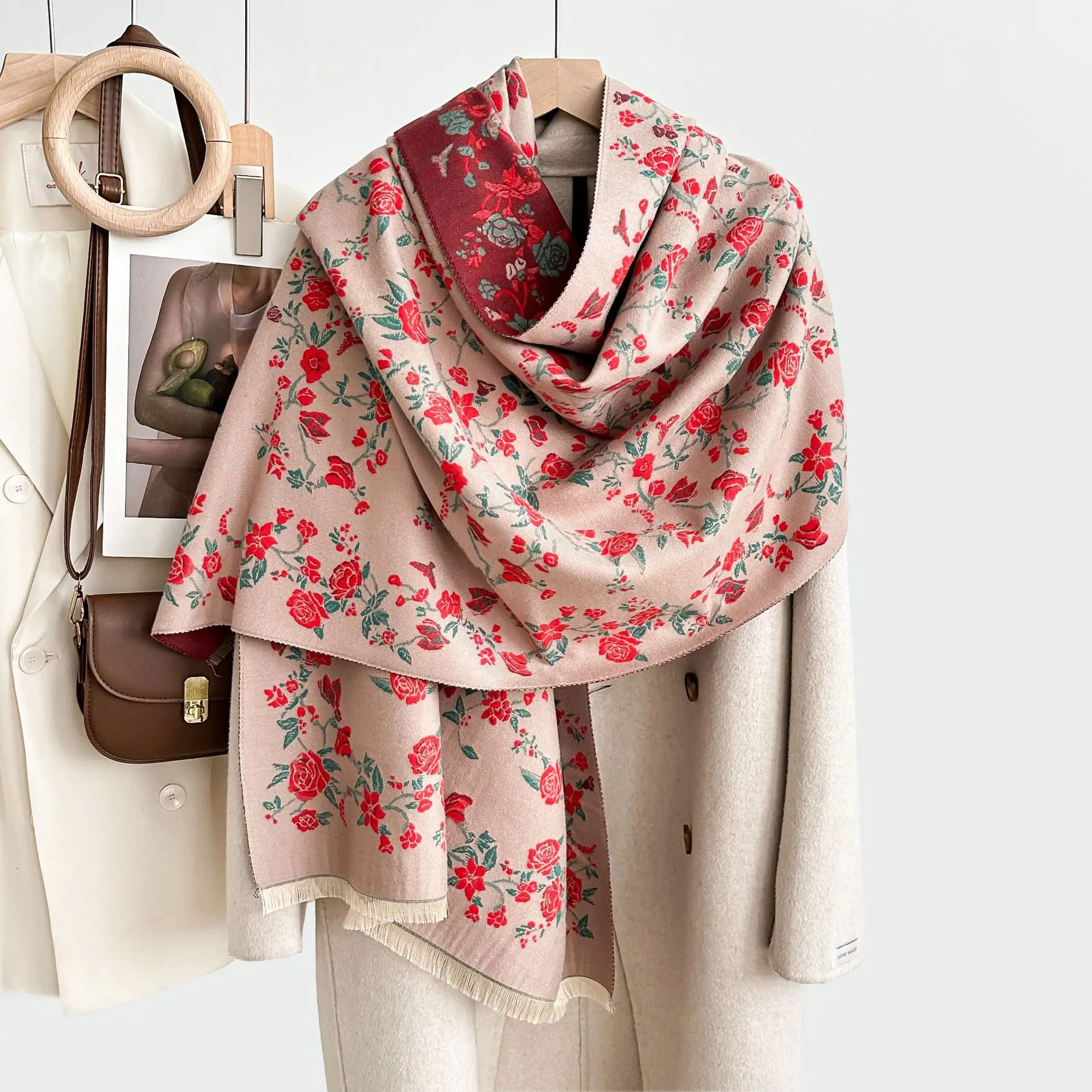 

Маленький шарф с цветочным принтом и элегантным шарфом из искусственного кашемира с принтом в аристократическом стиле для женщин, защита от тепла и холода