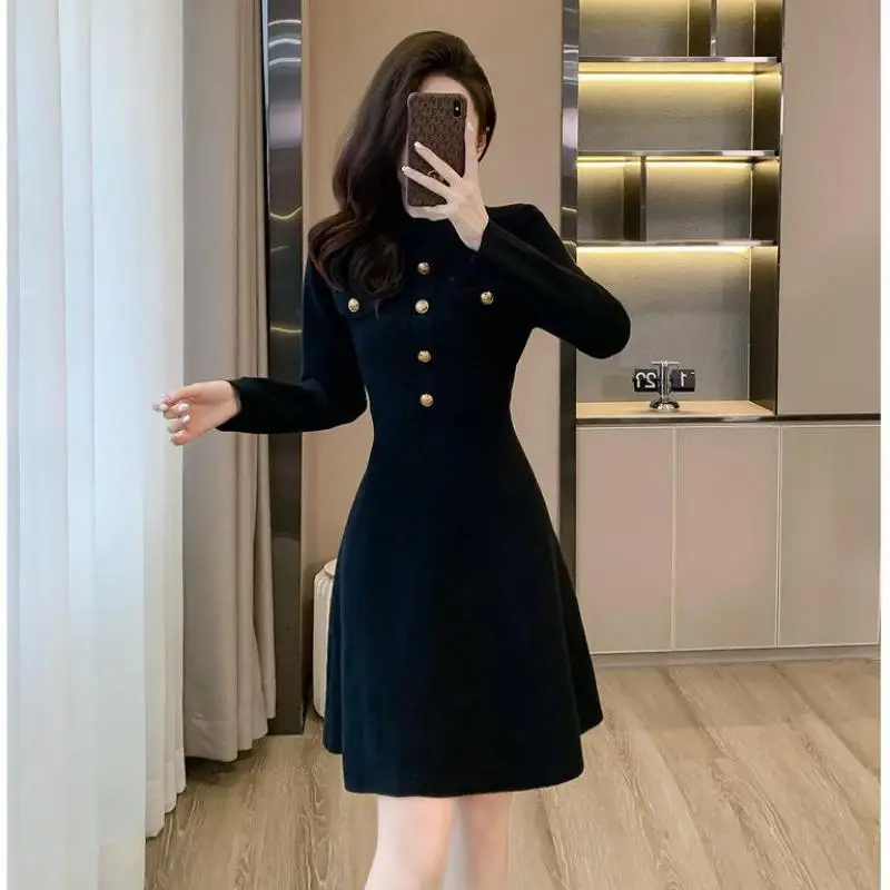 

2024 New Vestidos Winter Large Size Single-breasted Ruffled Wind Mid-length Dresses Women Elegant Evening Party Vintage Dresses