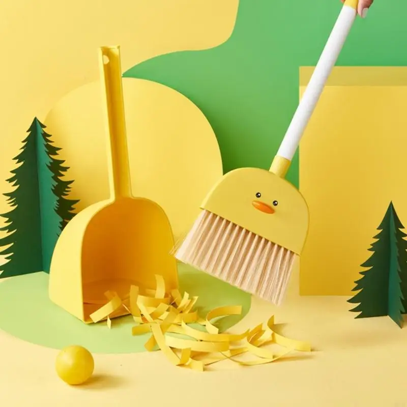 Ensemble jouets nettoyage éducatif M89C avec une toussinet à balai pour le développement des compétences préscolaires